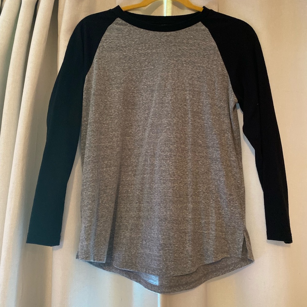 Baseball tee